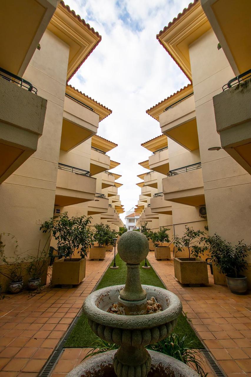 Hospedium Hotel Apartamentos Simon Verde Mairena del Aljarafe Exteriör bild